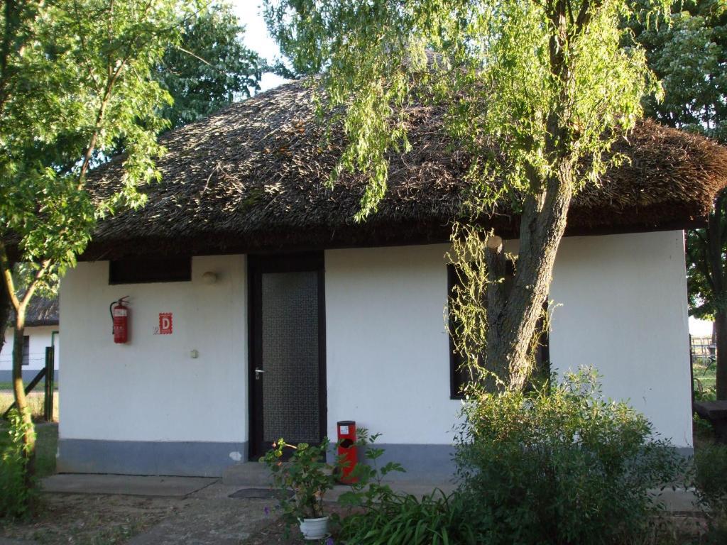 Patkos Motel Tiszafüred 外观 照片