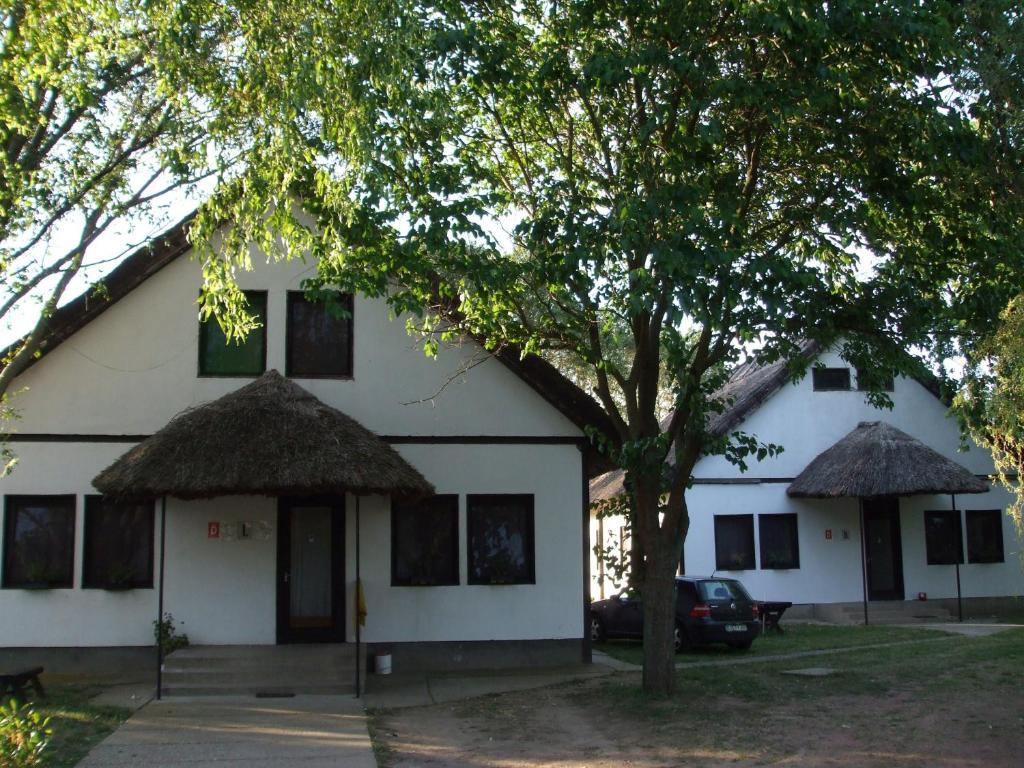 Patkos Motel Tiszafüred 外观 照片