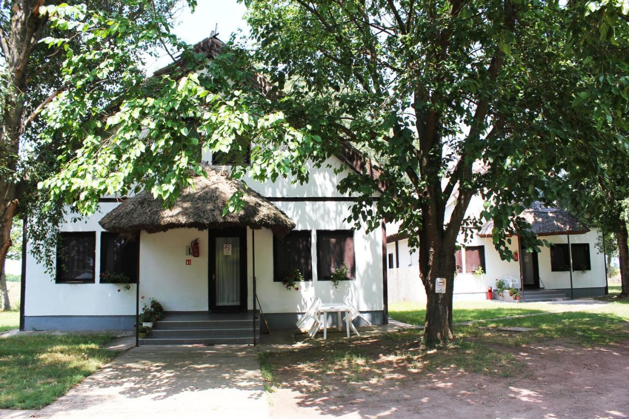 Patkos Motel Tiszafüred 外观 照片